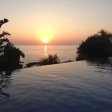 Sunset View Mermaid Villa Pomos Exterior photo